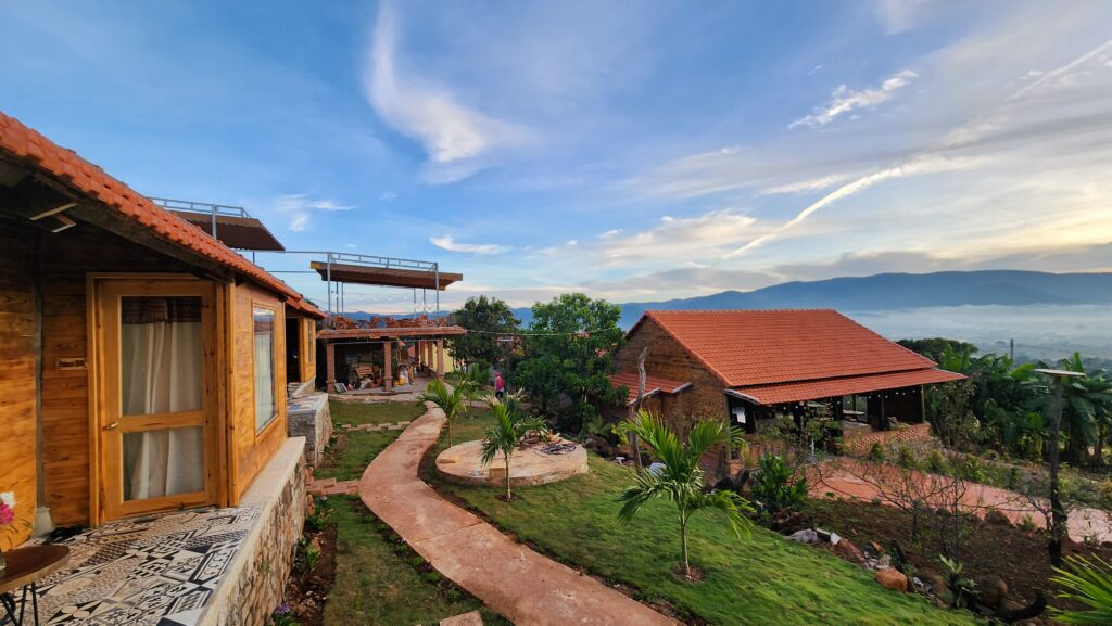 Lim Village - du lịch Nam Ban Lâm Hà