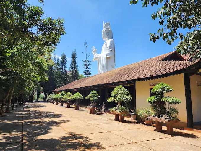 Chùa Linh Ẩn - Du Lịch Nam Ban
